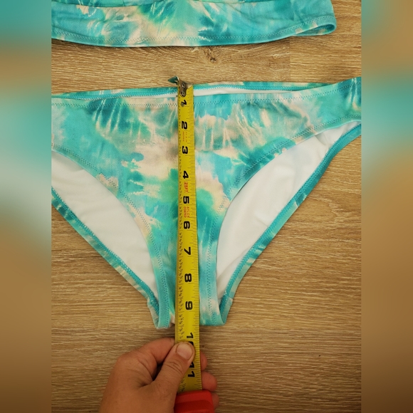 Johnny Was Calme Adjustable Bikini Top and Hipster Bottom Set Medium - Picture 15 of 16